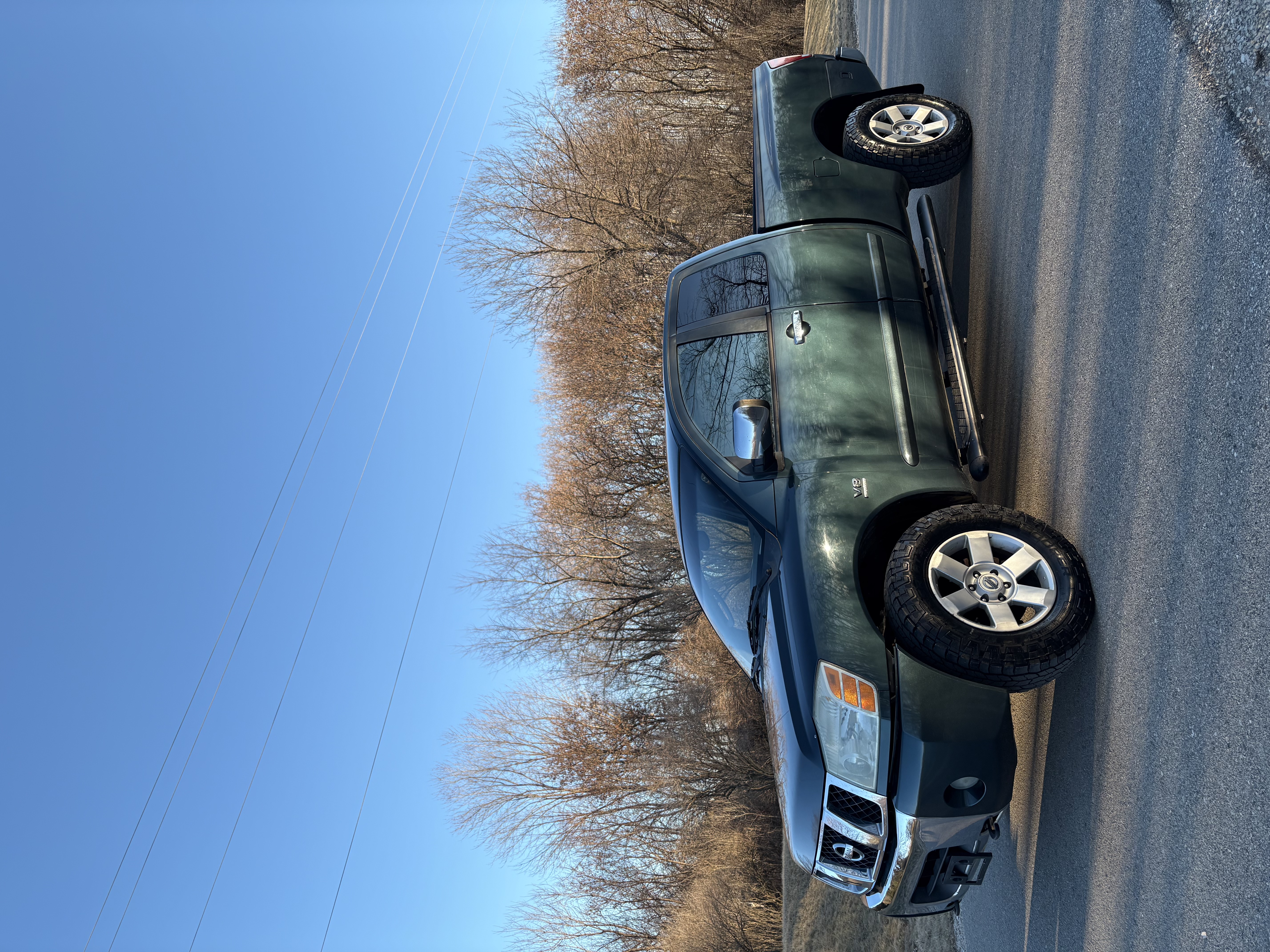 2004 Nissan Titan LE