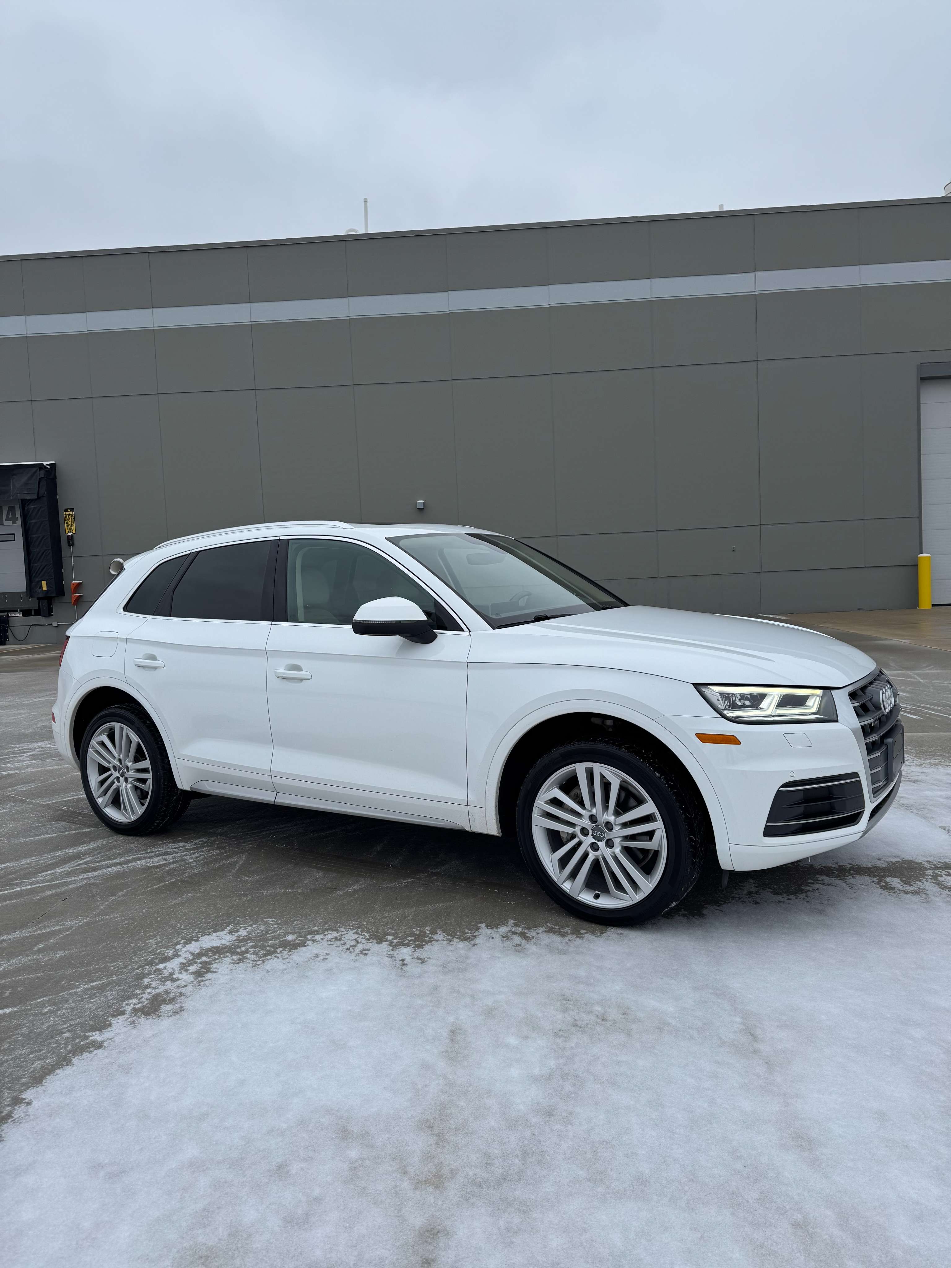 2018 Audi Q5 Premium Plus 